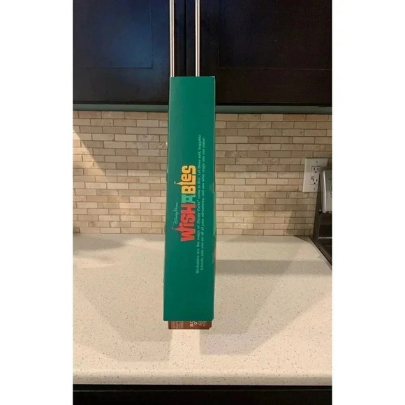 2021 Mickey Mouse and Friends Disney Parks Wishables Plush Advent Calendar - Picture 2 of 5